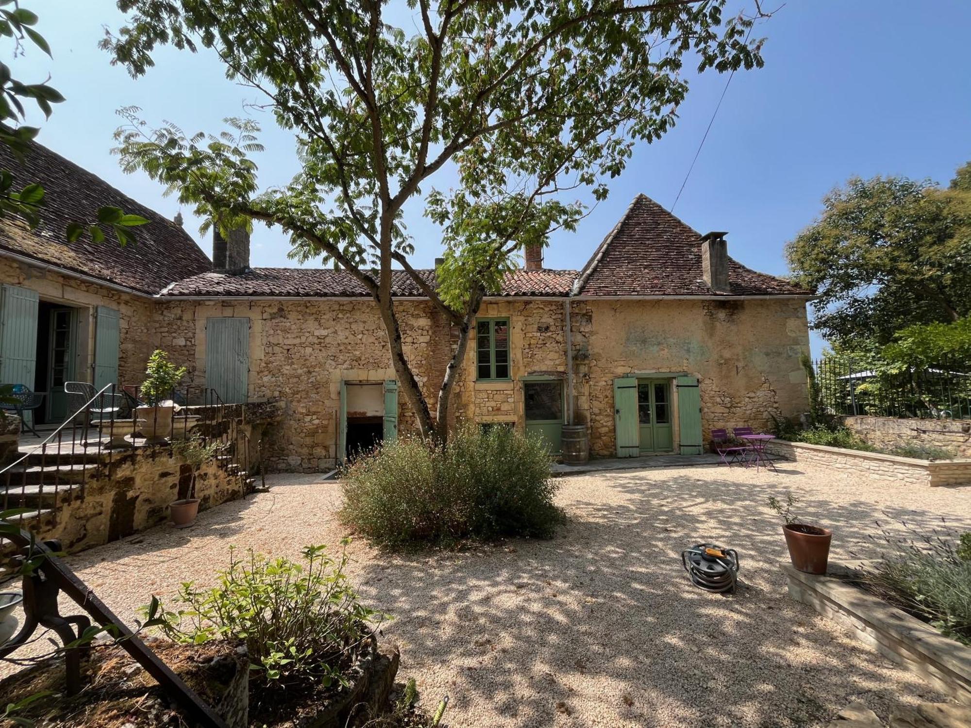 1 Rue Pasquet - 2 Double Rooms In The Main House Beaumont-du-Périgord Exteriér fotografie